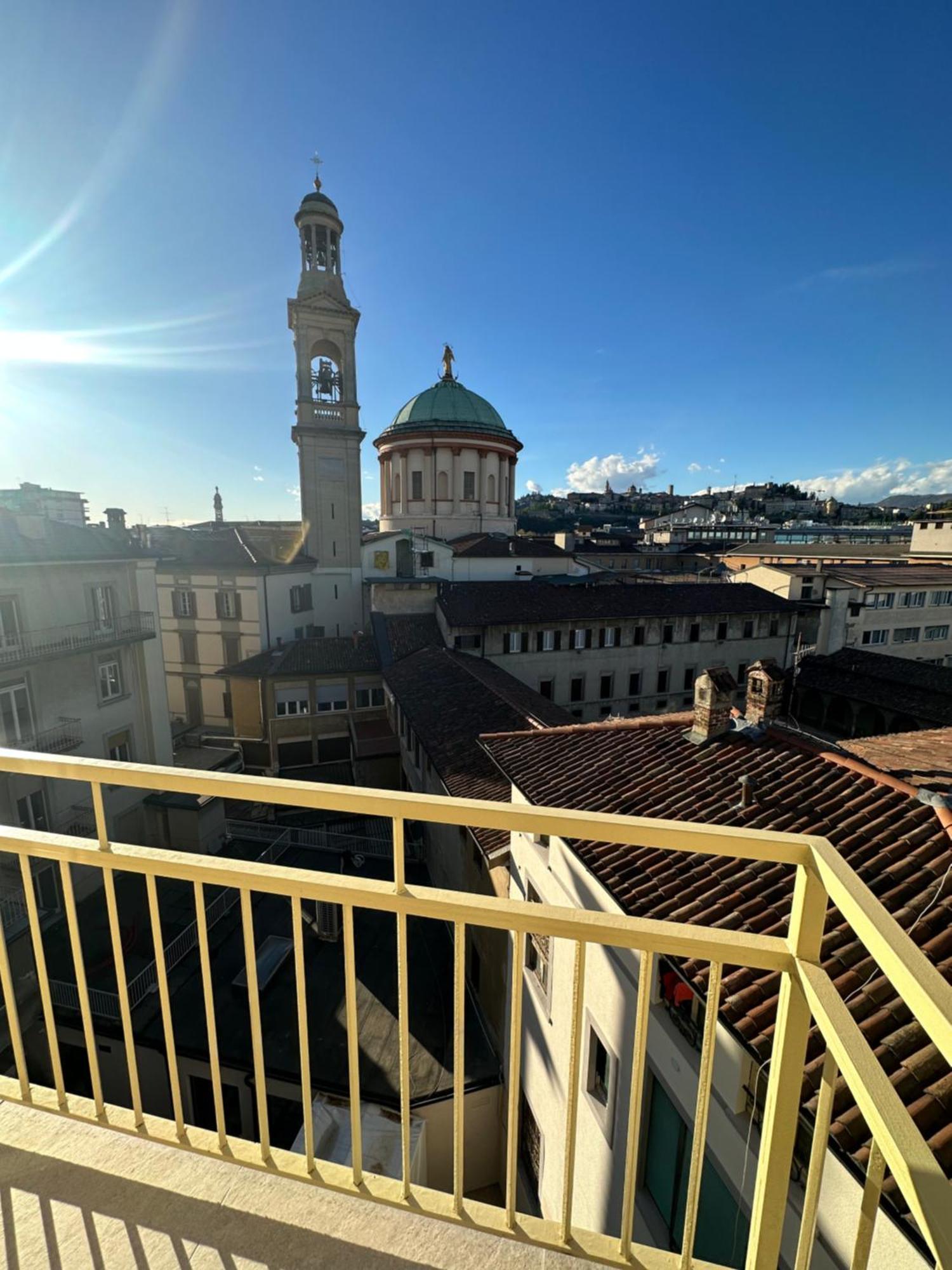 San Francesco Skyline Apartment Bergamo Exterior photo